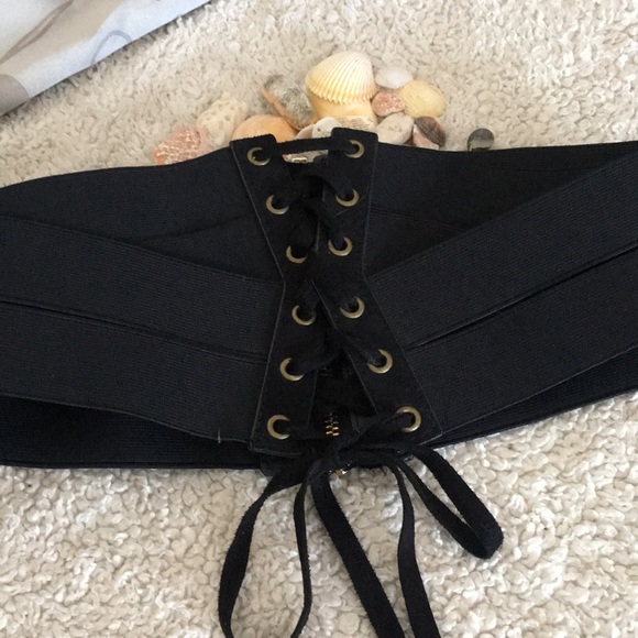 Corset Belt - Picture 2 of 8